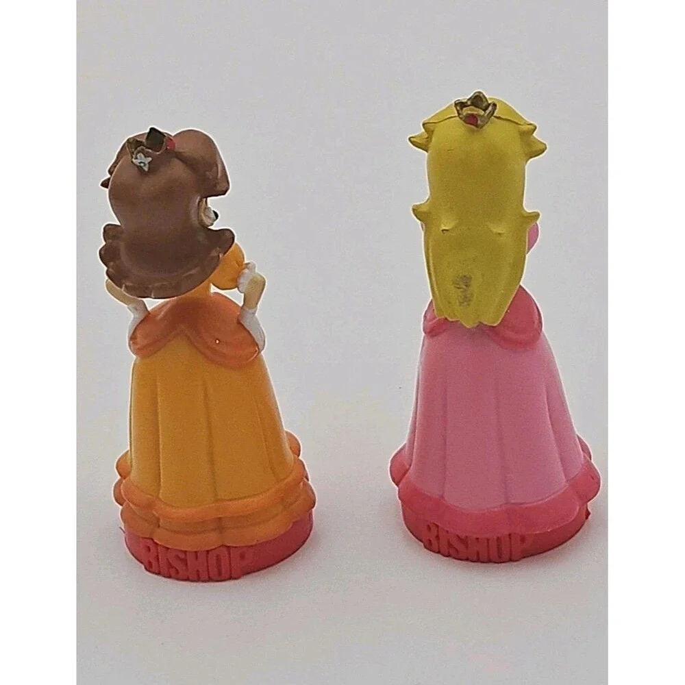 Super Mario Bros Peach and Daisy Princess Bishop CHESS Replacement Pieces Lot 2